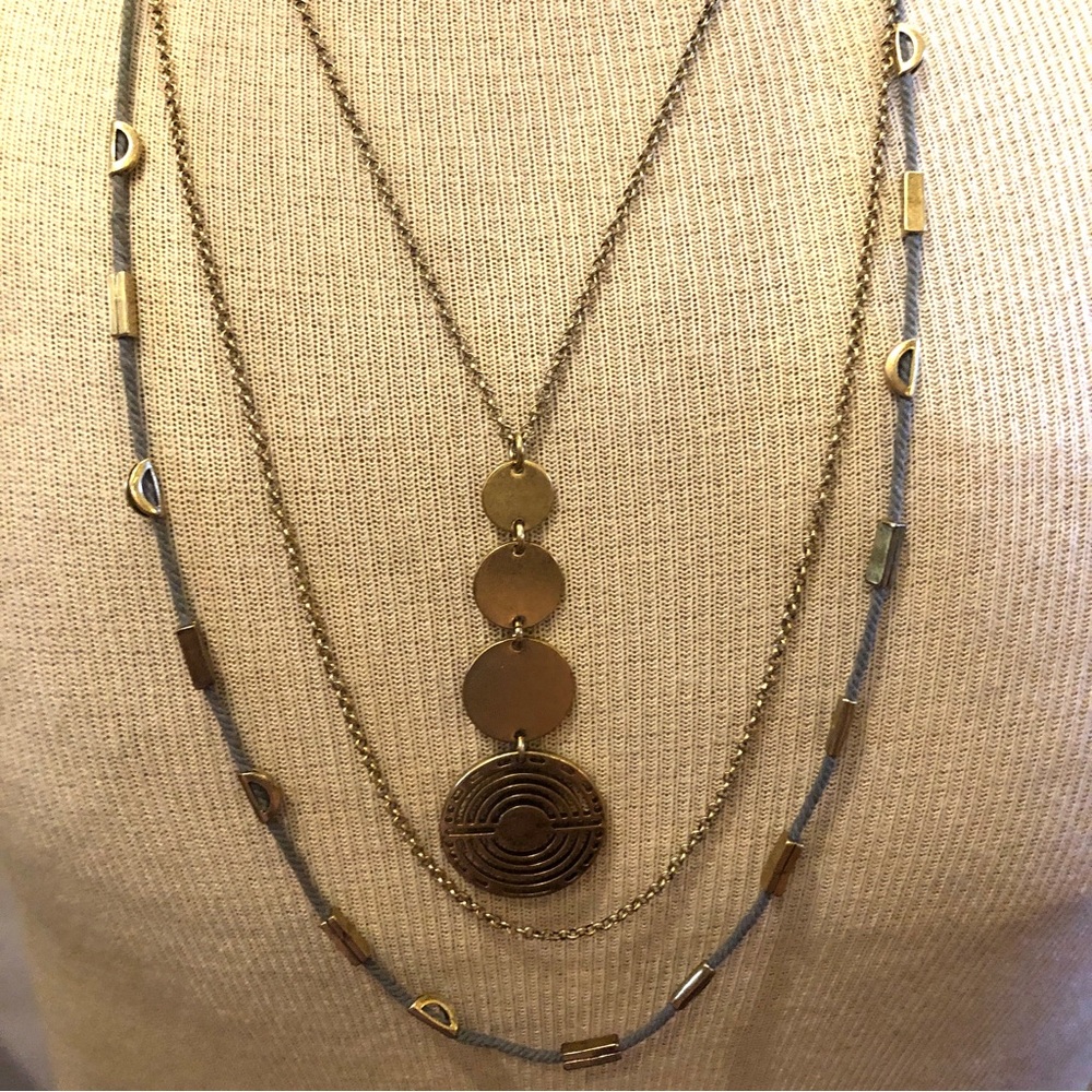 Lucky Brand Necklace triple strand- gold tone with gray cord - 4 circle pendant - Picture 2 of 13